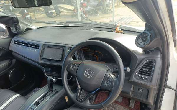 HONDA  HRV  RU5 1.8 RS