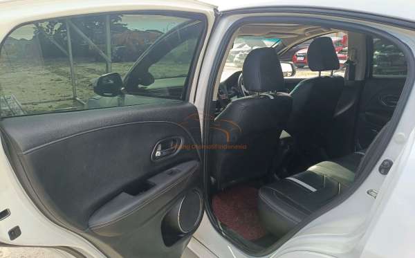 HONDA  HRV  RU5 1.8 RS