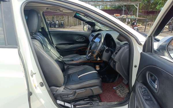 HONDA  HRV  RU5 1.8 RS