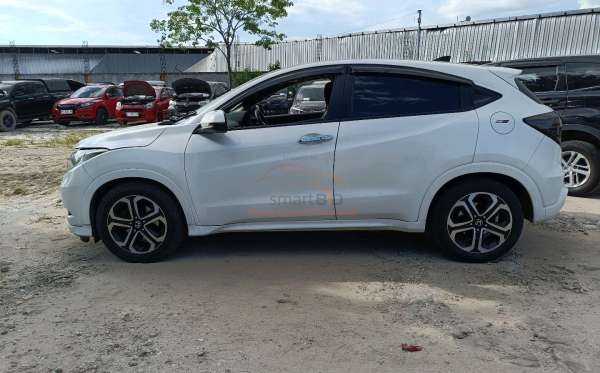 HONDA  HRV  RU5 1.8 RS