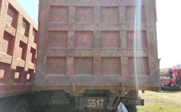 HONGYAN KINGKAN DUMP TRUCK
