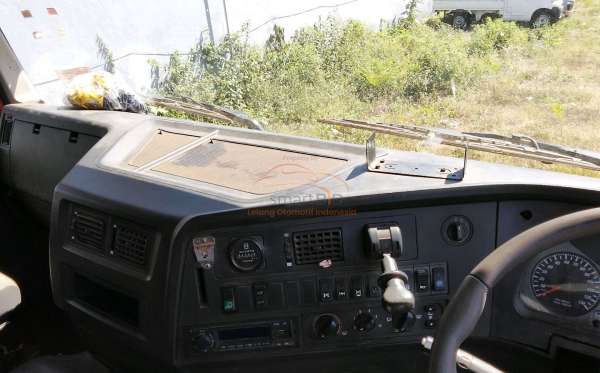 HONGYAN KINGKAN DUMP TRUCK