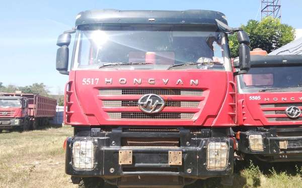 HONGYAN KINGKAN DUMP TRUCK