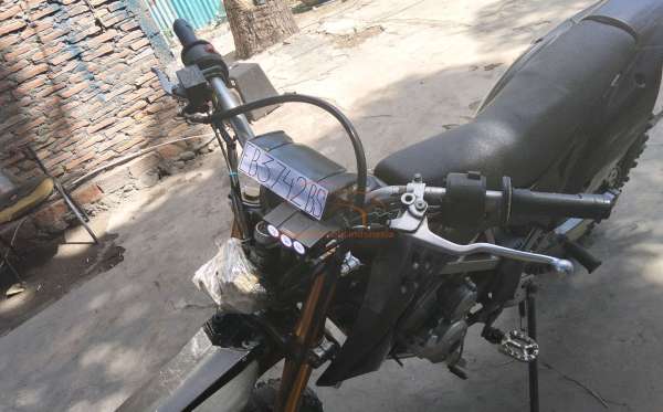 KAWASAKI KLX 150