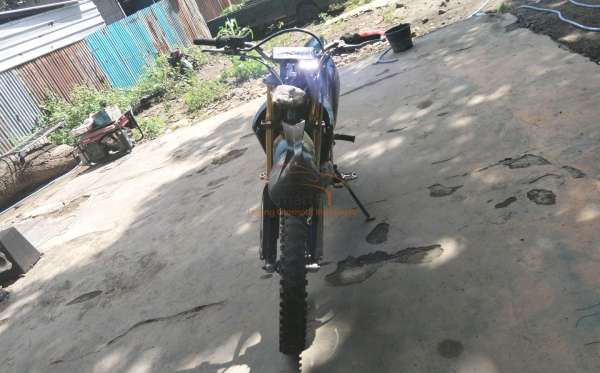 KAWASAKI KLX 150