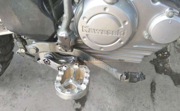 KAWASAKI KLX 150