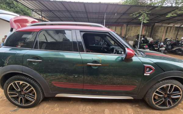 MINI COOPER COUNTRYMAN