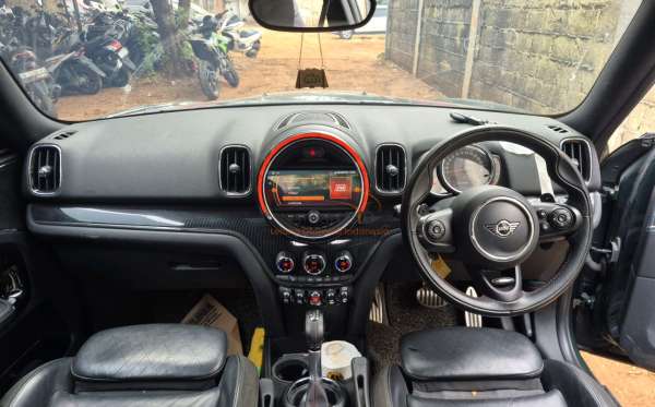 MINI COOPER COUNTRYMAN