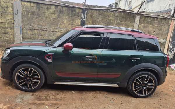 MINI COOPER COUNTRYMAN