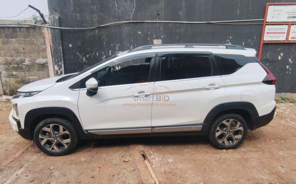 MITSUBISHI XPANDER CROSS 1.5 L