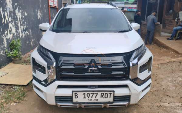 MITSUBISHI XPANDER CROSS 1.5 L