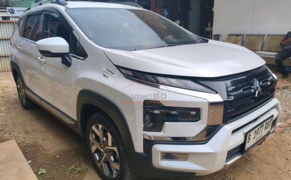 MITSUBISHI XPANDER CROSS 1.5 L