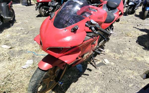 SUZUKI GSX R 150