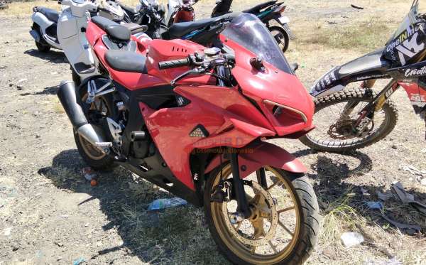 SUZUKI GSX R 150
