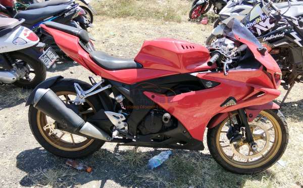 SUZUKI GSX R 150