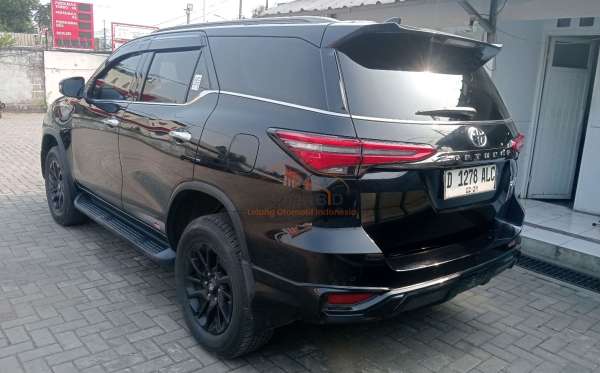 TOYOTA FORTUNER 2.8 VRZ