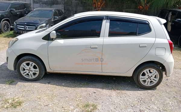 DAIHATSU  AYLA