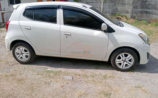 DAIHATSU  AYLA