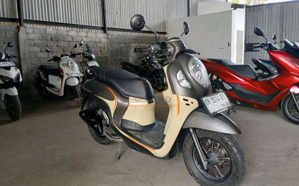 HONDA  SCOOPY