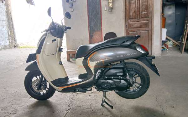 HONDA  SCOOPY