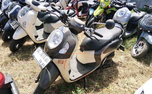 HONDA  SCOOPY