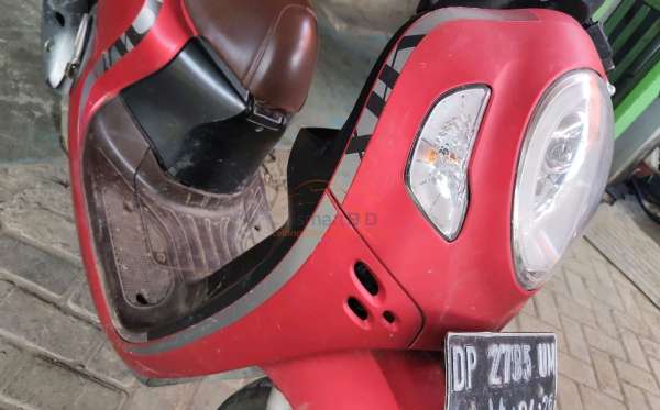 HONDA SCOOPY STYLISH