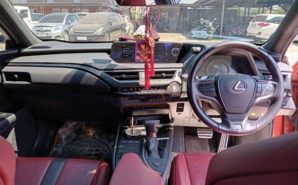 LEXUS 200