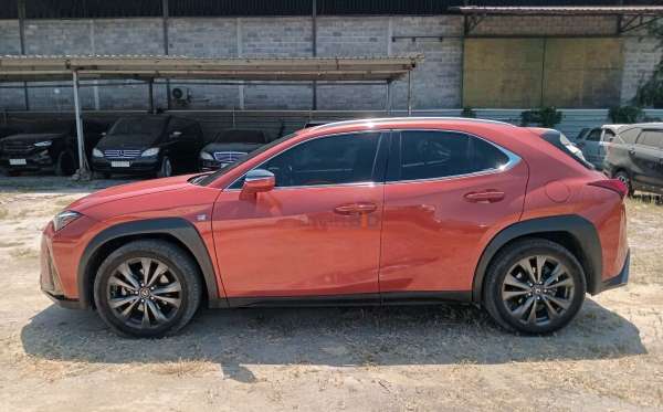 LEXUS 200