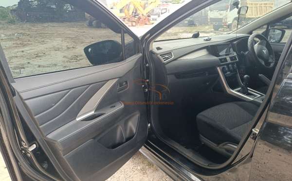 MITSUBISHI  XPANDER  GLS