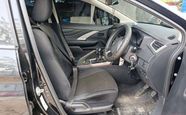 MITSUBISHI  XPANDER  GLS