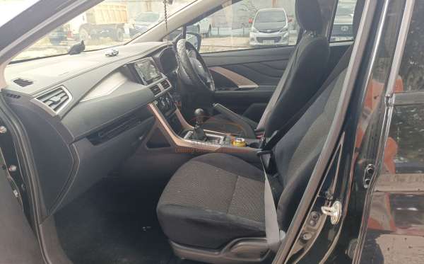 MITSUBISHI  XPANDER  GLS