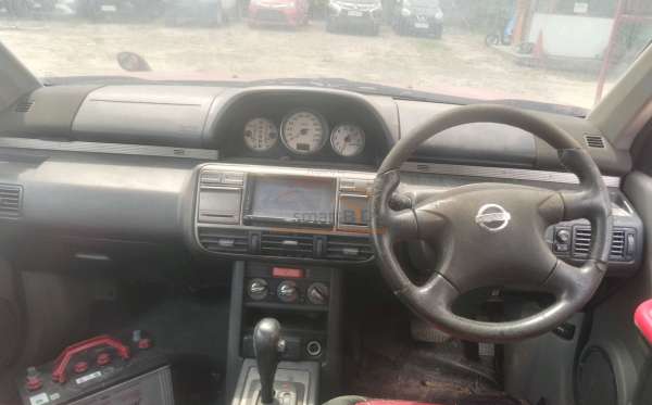 NISSAN X TRAIL 2.5