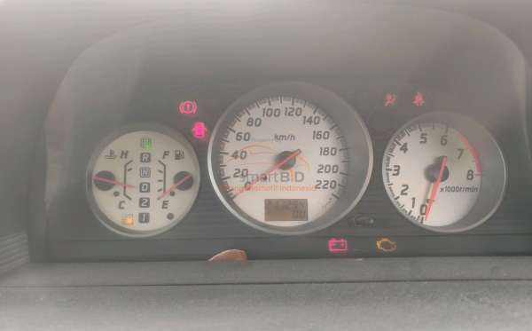 NISSAN X TRAIL 2.5