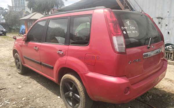 NISSAN X TRAIL 2.5