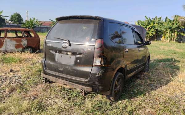 TOYOTA AVANZA