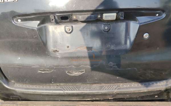 TOYOTA AVANZA