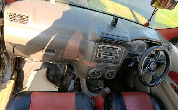 TOYOTA AVANZA
