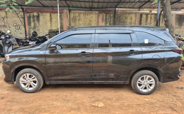TOYOTA  AVANZA  1.3 E