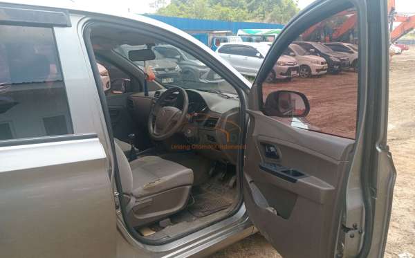 WULING CONFERO 1.5 DB MY (4X2)