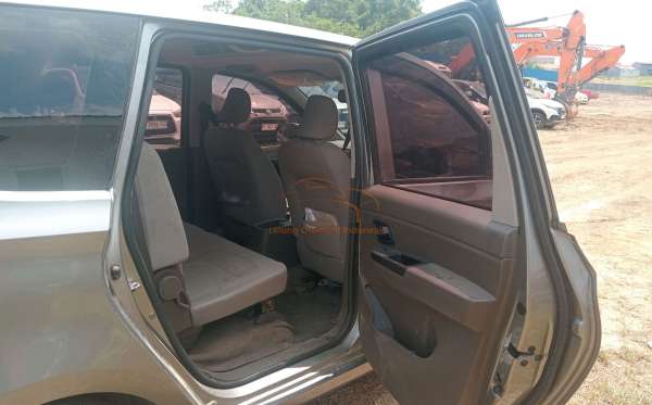 WULING CONFERO 1.5 DB MY (4X2)