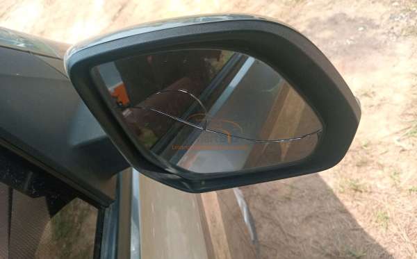 WULING CONFERO 1.5 DB MY (4X2)