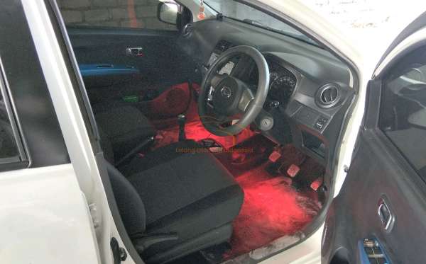 DAIHATSU AYLA