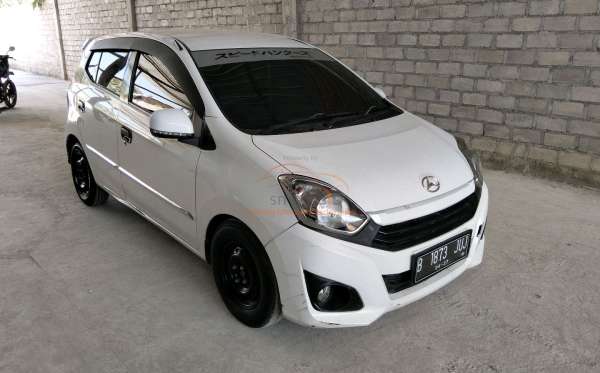DAIHATSU AYLA