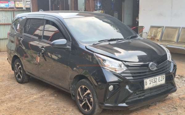 DAIHATSU SIGRA R