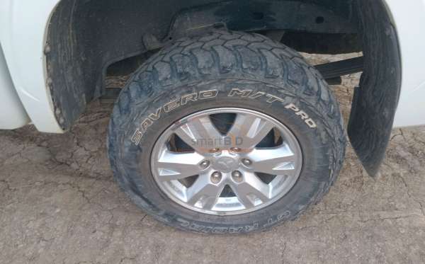 MITSUBISHI DC GLS 4X4