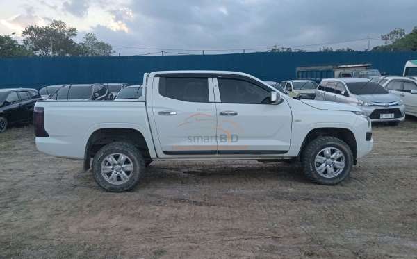 MITSUBISHI DC GLS 4X4
