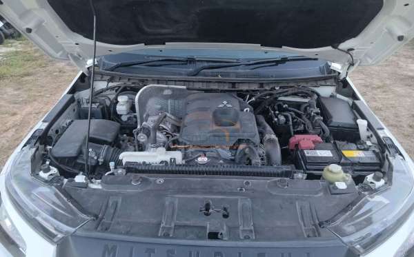 MITSUBISHI DC GLS 4X4