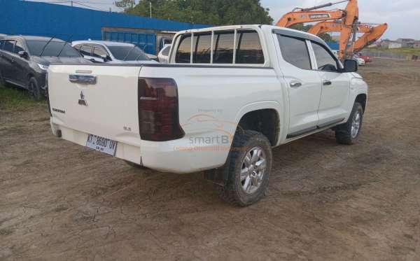 MITSUBISHI DC GLS 4X4