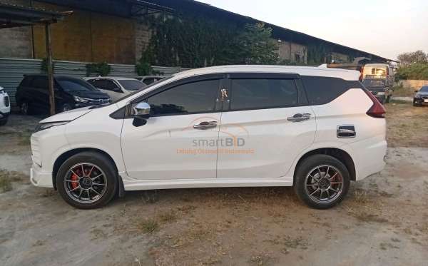 MITSUBISHI XPANDER EXCEED