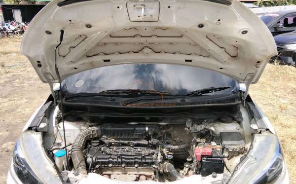 SUZUKI  ERTIGA  GL